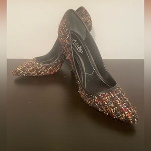 Charles David tweed pumps